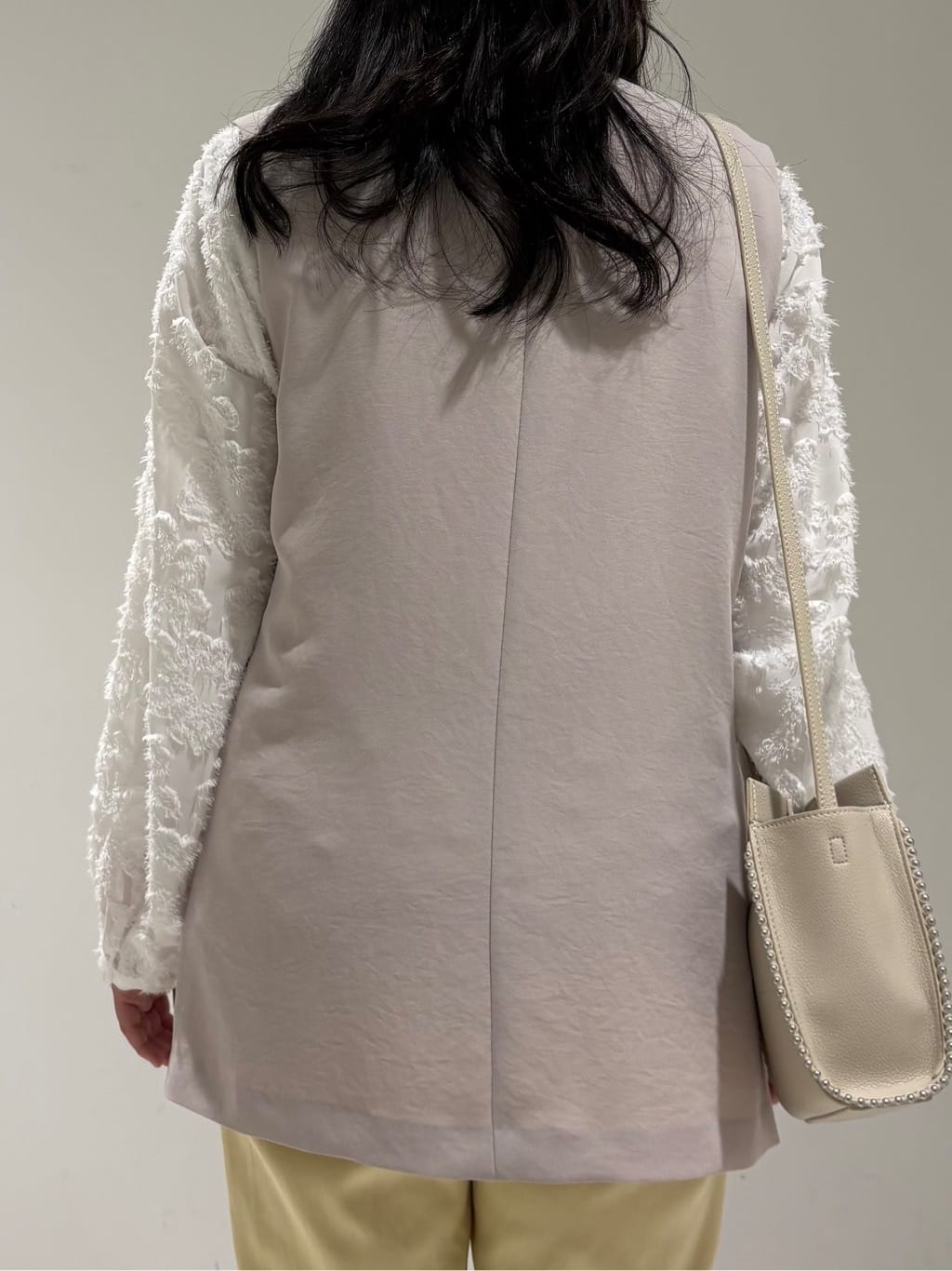 momokoさんの「INDIVI｜【洗える／多機能／SETUP可】着る日傘ジレジャケット」を使ったコーディネート