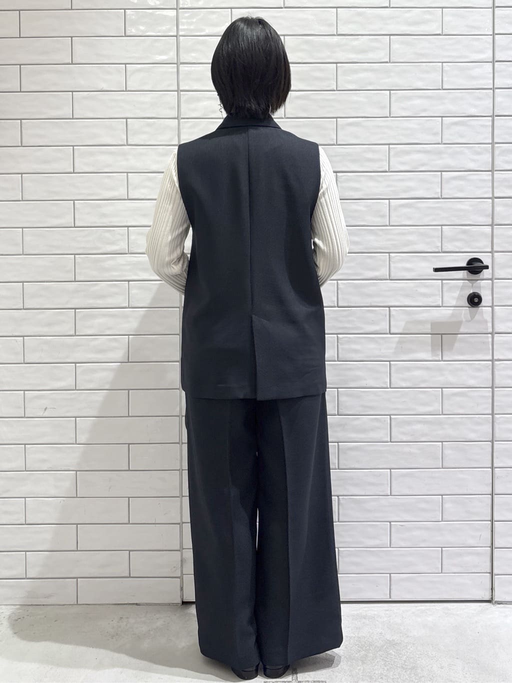 ayumiさんの「OPAQUE.CLIP｜金ボタンダブルブレストテーラードジレ／セットアップ対応【洗える】《S～LL》」を使ったコーディネート