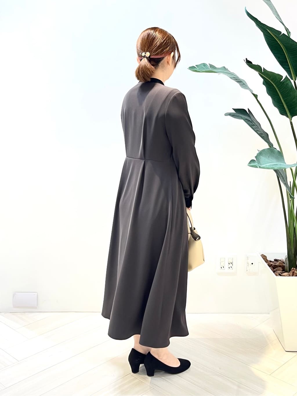 Tomoさんの「UNTITLED｜◆【洗える/前開き/フォーマル】バイカラー ワンピース」を使ったコーディネート