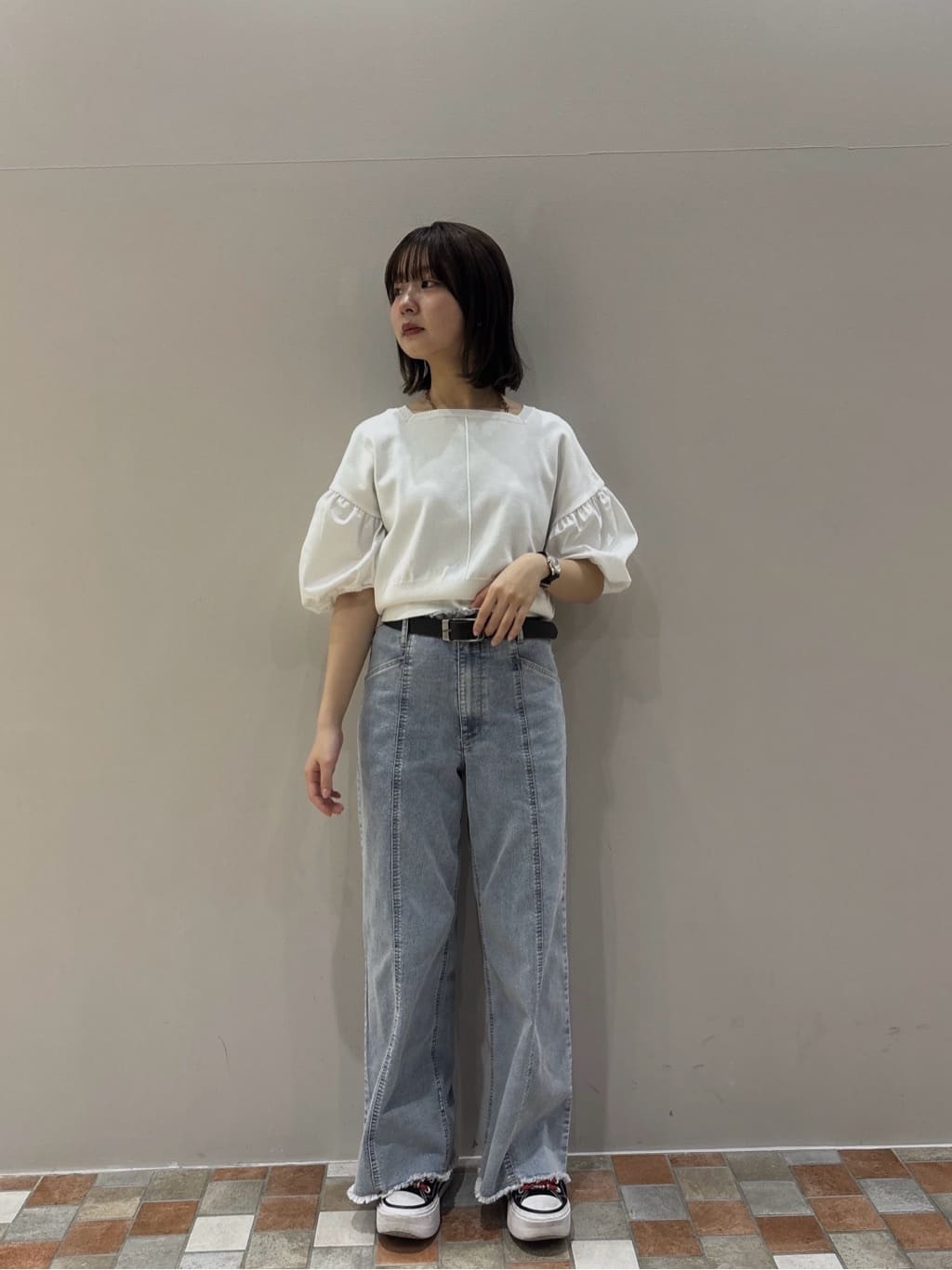 みゆさんの「INDIVI｜ドッキングパフスリーブニット」を使ったコーディネート