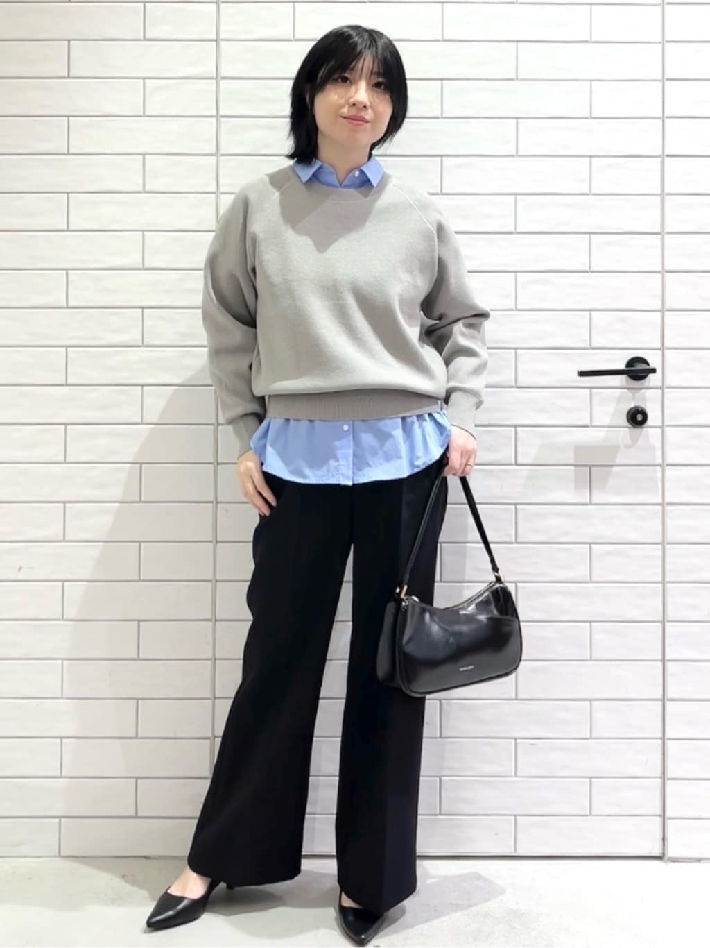 しおりさんの「OPAQUE.CLIP｜スウェットライクニット【洗濯機OK】」を使ったコーディネート