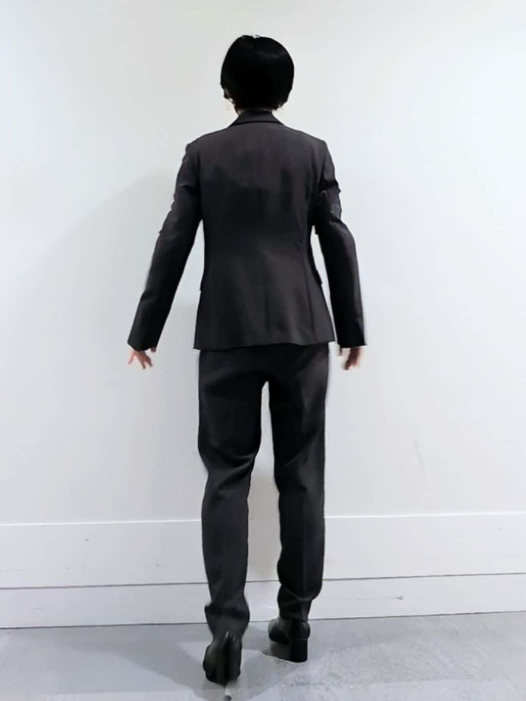 ミズタさんの「UNTITLED｜【セットアップ可/UV/接触冷感】エアリーテーラードジャケット」を使ったコーディネート
