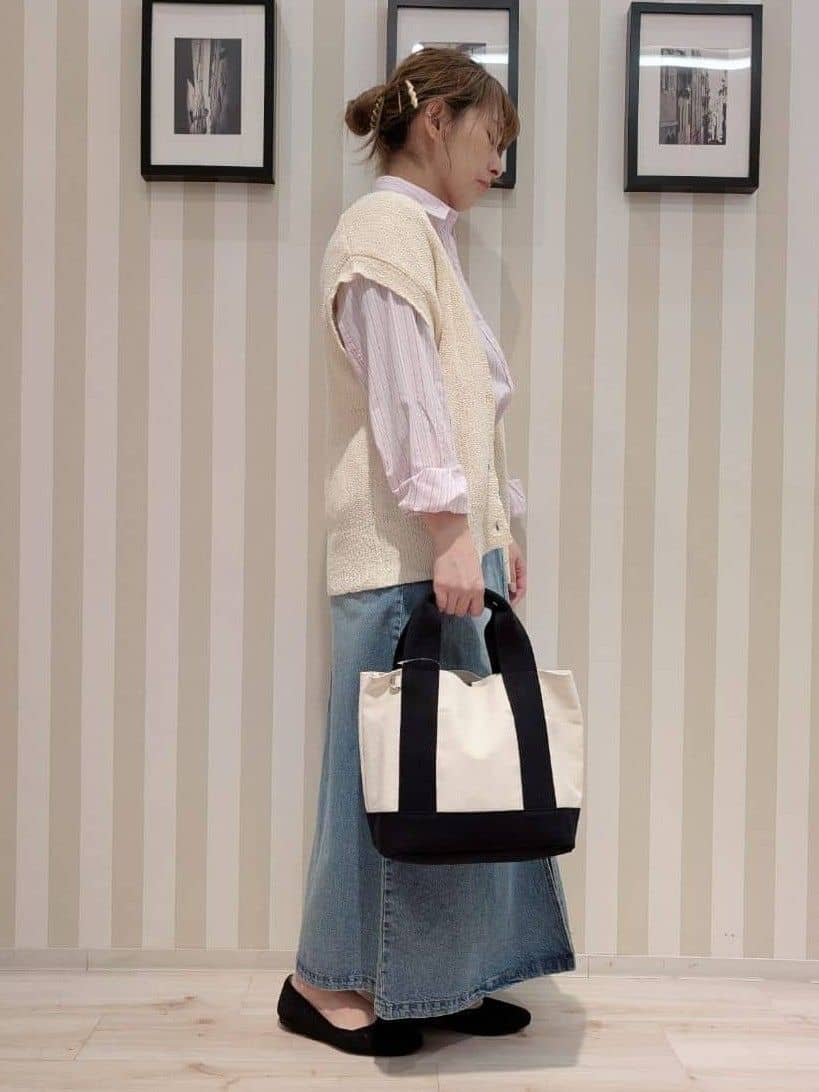 otaさんの「SHOO･LA･RUE｜【SHOO・LA・RUE DENIM】シンプルだから使いやすい Aラインスカート」を使ったコーディネート