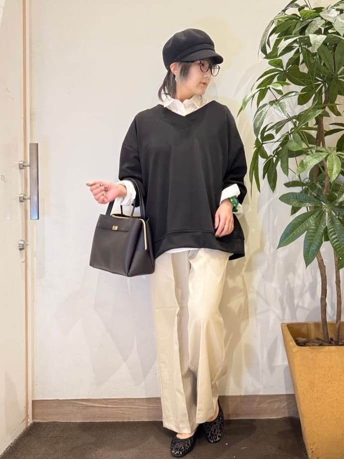misakiさんの「SHOO･LA･RUE｜【選べる色・柄/S-LL】通年使える レギュラーカラーシャツ」を使ったコーディネート