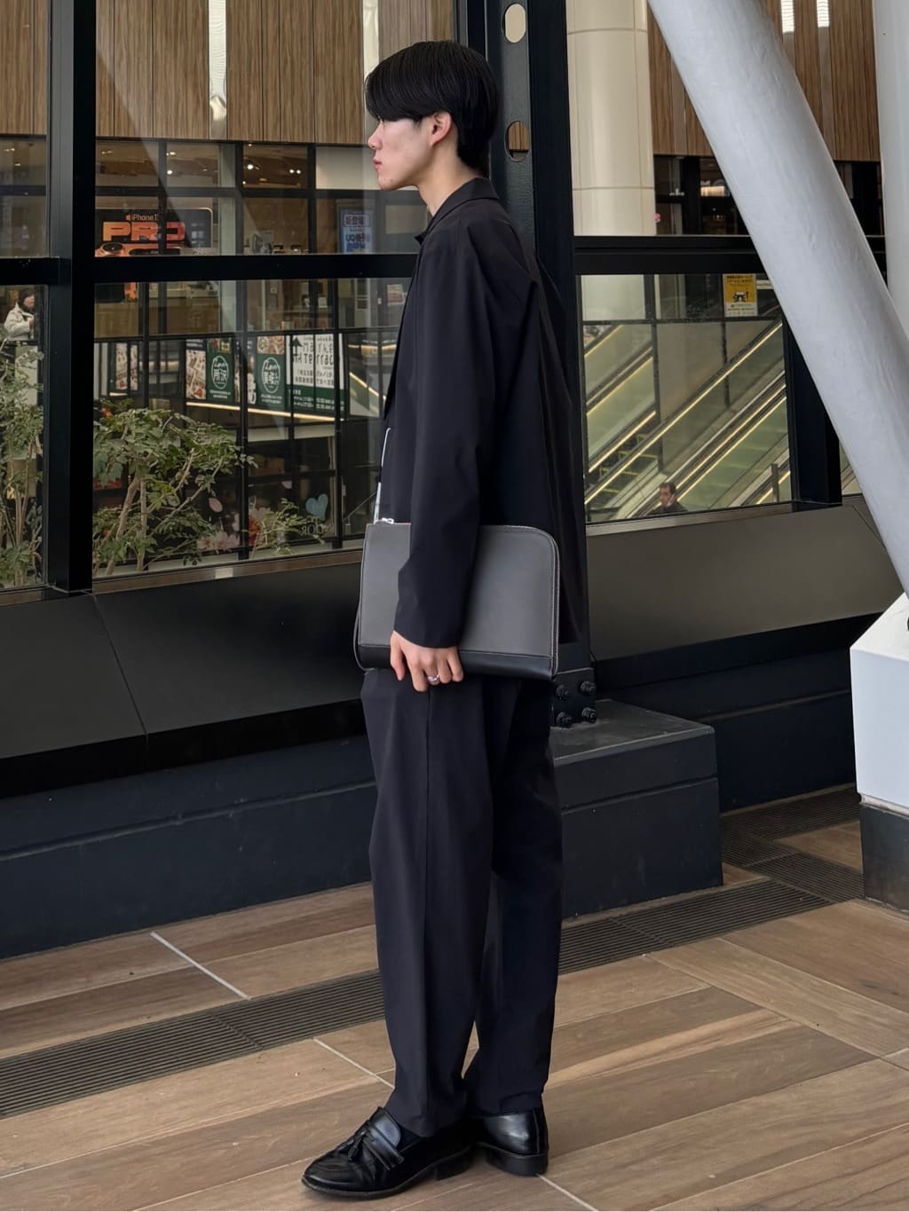うらしーさんの「THE SHOP TK｜《KURO》コーデュラナイロン ジャケット セットアップ可／防シワ／撥水／ストレッチ」を使ったコーディネート