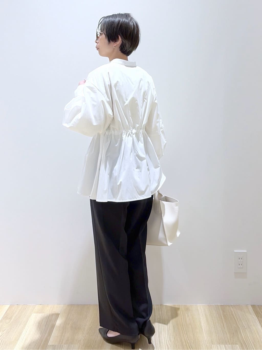 えりさんの「OPAQUE.CLIP｜ストライプペプラムデザインブラウス【洗濯機OK】」を使ったコーディネート