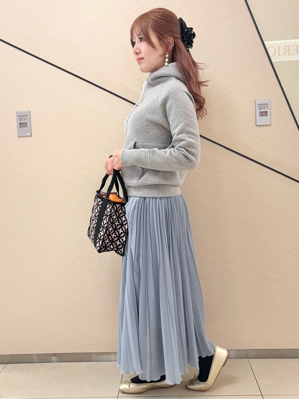 Rinaさんの「DRESSTERIOR｜◆【DRESSTERIOR定番】【WEB限定サイズあり】吊裏毛 パーカー」を使ったコーディネート