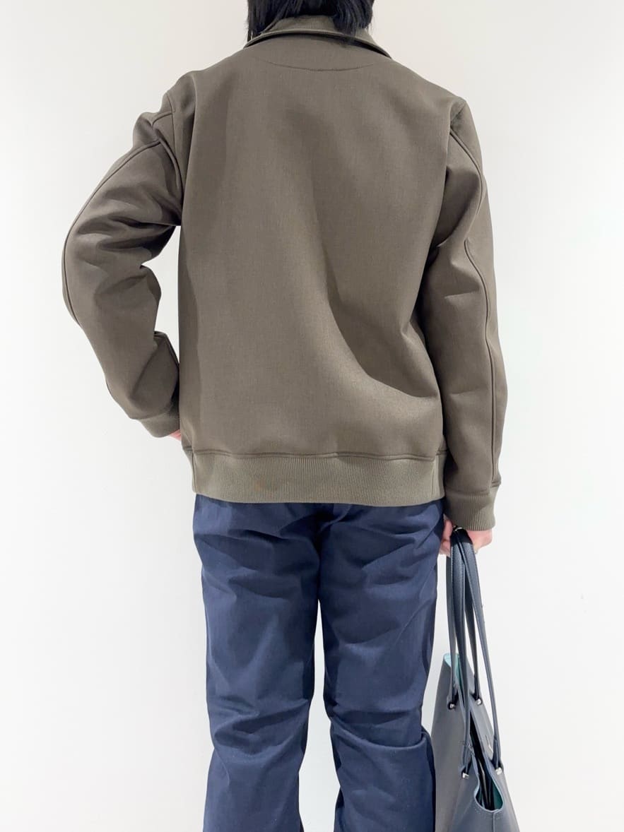 及川さんの「TAKEO KIKUCHI｜【JUST ONE LAYER】ダウンファブリック ジップアップ リブ ブルゾン」を使ったコーディネート