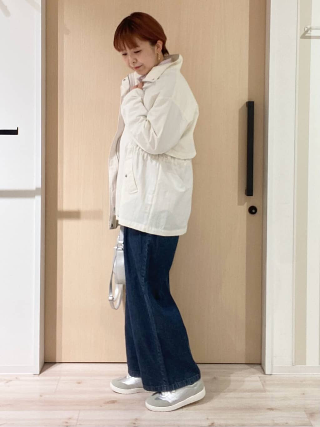 ひらしーさんの「SHOO･LA･RUE｜【防花粉/S-LL】ウエストマークですっきり見え　軽やかスタンドブルゾン」を使ったコーディネート