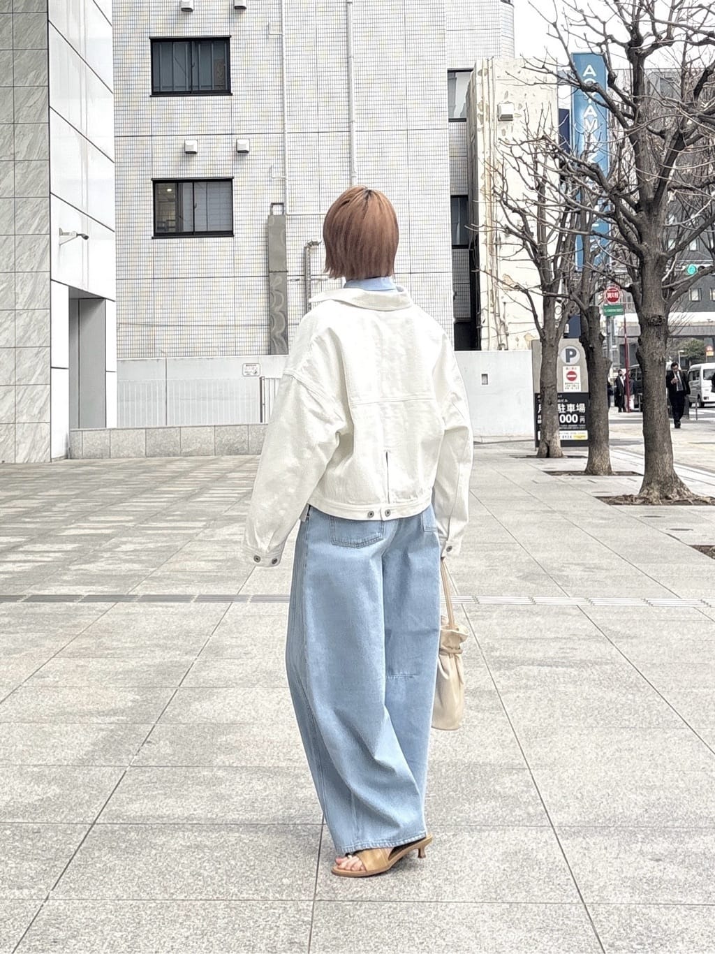 mikuさんの「INDIVI｜ビスチェSETフォルムシャツ」を使ったコーディネート
