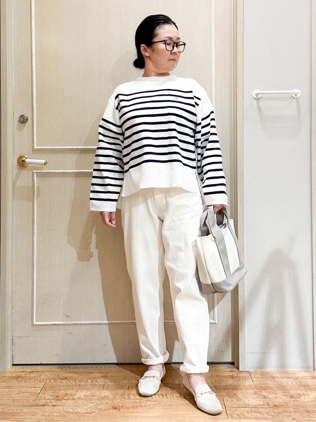 umeさんの「SHOO･LA･RUE｜【防花粉/洗濯機可/S-LL】ゆったり着られる 大人のテントフーディージャケット」を使ったコーディネート