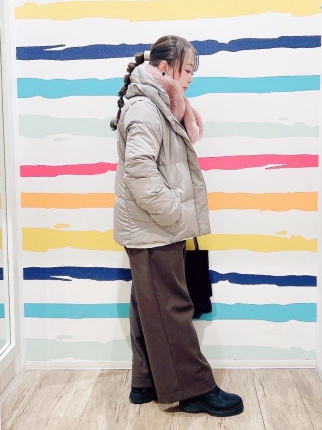 Peeさんの「SHOO･LA･RUE｜【撥水】つまみハンドルフリルトートバッグ」を使ったコーディネート