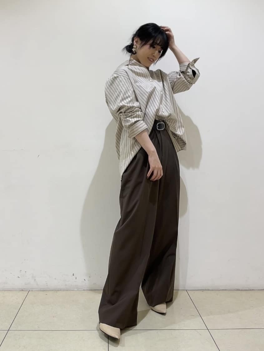 watanabeさんの「UNTITLED｜【洗える/ウエスト後ろゴム】ウール混　タックワイドパンツ」を使ったコーディネート
