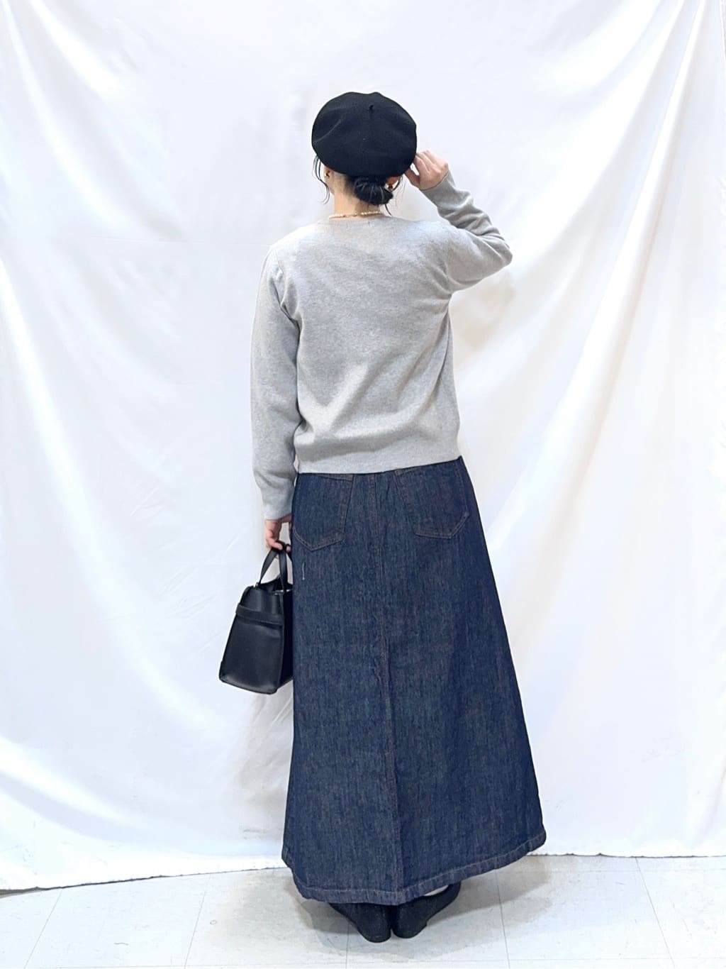 𝐇𝐢𝐫𝐨𝐦𝐢さんの「SHOO･LA･RUE｜【S-LL/洗濯機可】着こなしいろいろ 首元すっきりボートネック ボーダーロンT」を使ったコーディネート