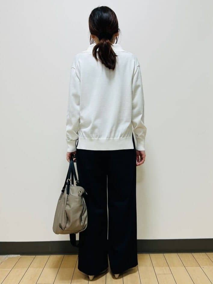 miiiさんの「Reflect｜スキッパーネックニットプルオーバー」を使ったコーディネート
