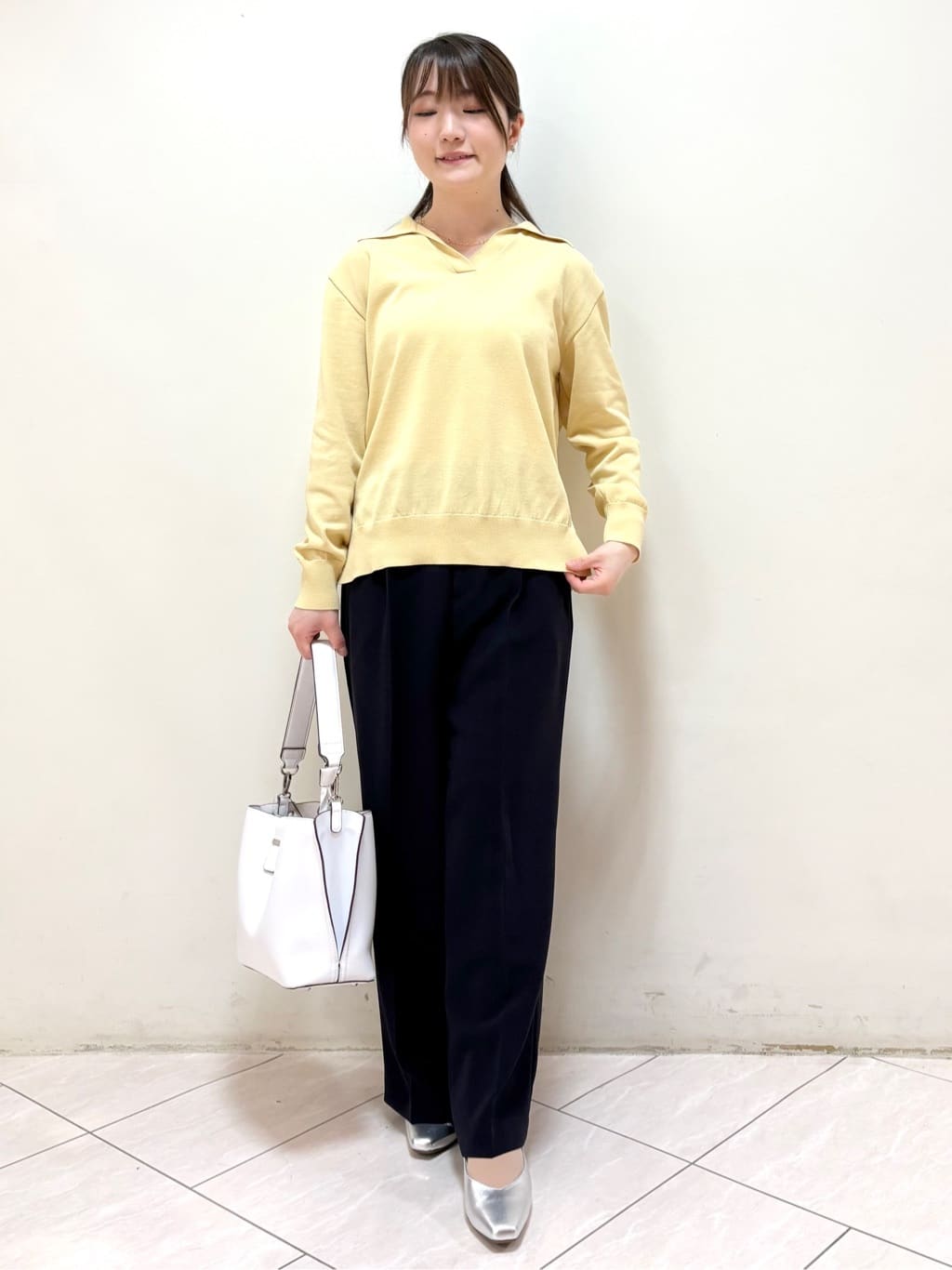 mikiさんの「Reflect｜スキッパーネックニットプルオーバー」を使ったコーディネート