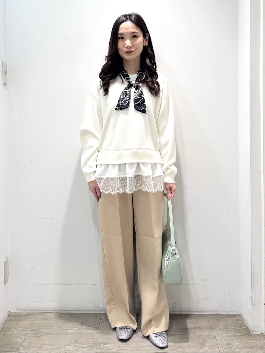 yuicciさんの「OPAQUE.CLIP｜裾レースドッキングニット」を使ったコーディネート