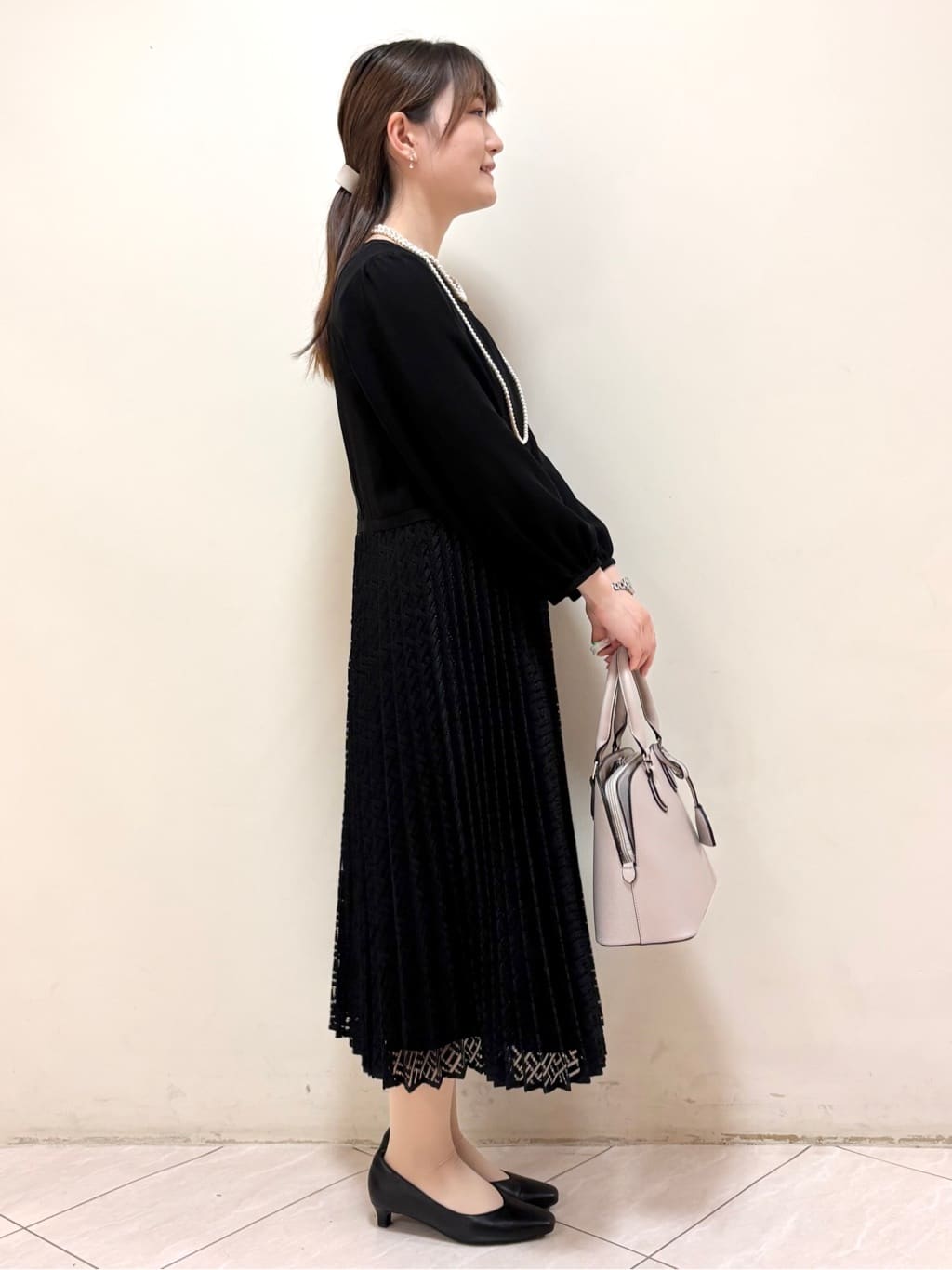 mikiさんの「Reflect｜【SS-4Lサイズ】シフォン&times;幾何柄レースプリーツワンピース」を使ったコーディネート