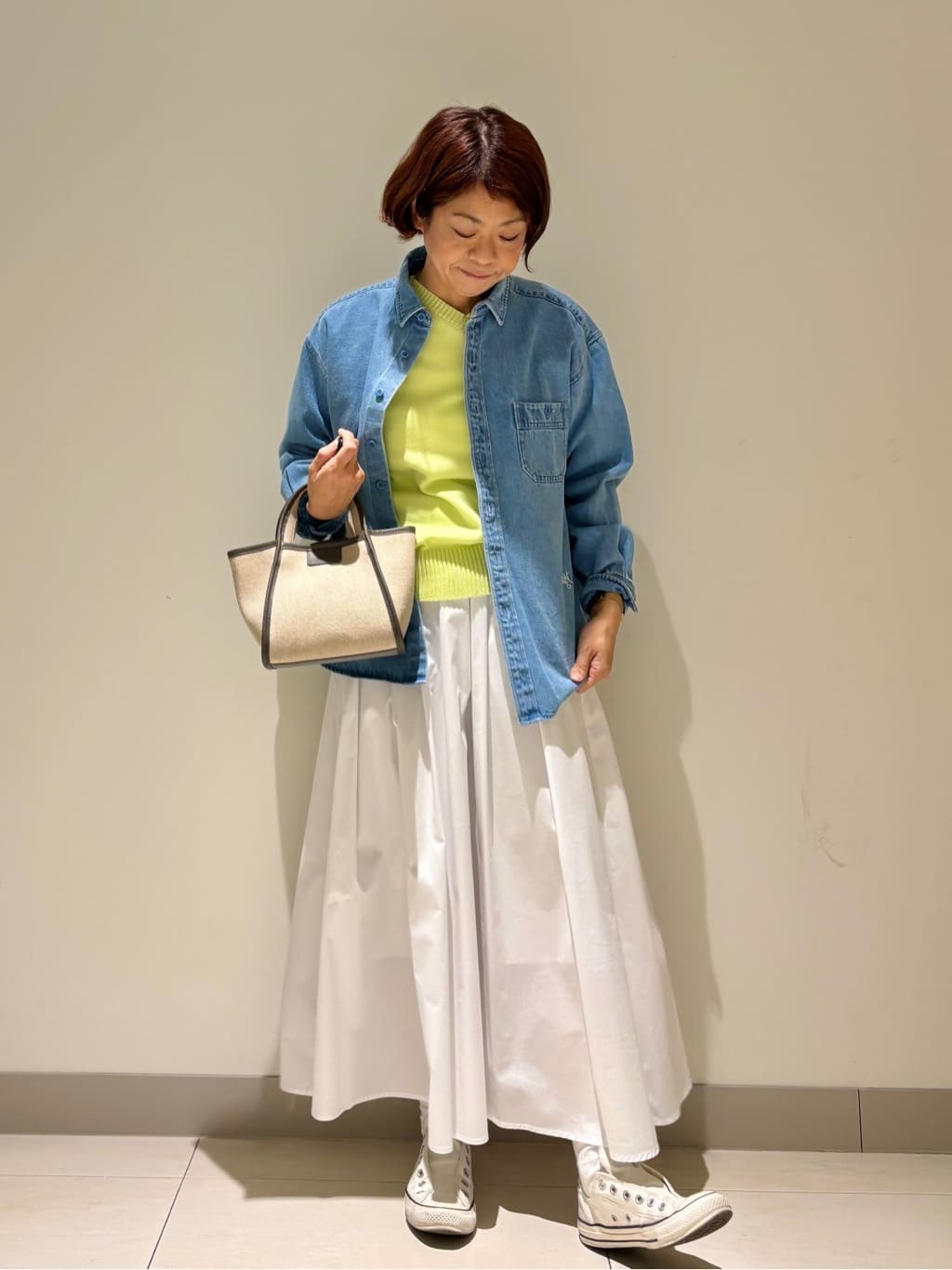 Haruさんの「Dessin｜【洗える】コットンVネックニット」を使ったコーディネート