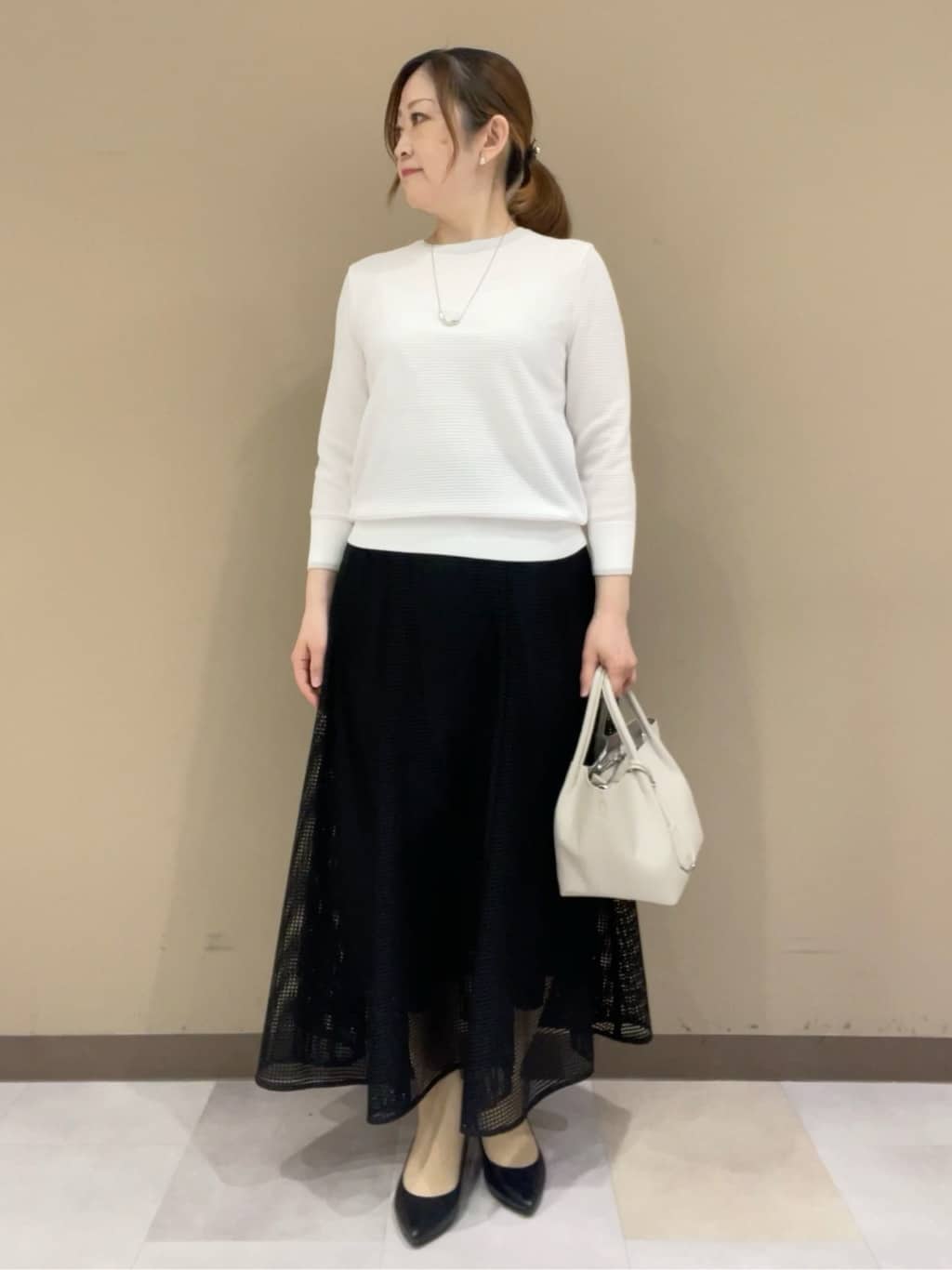 Tomoさんの「UNTITLED｜【定番人気/はっ水/洗える】タスランショートトレンチコート」を使ったコーディネート