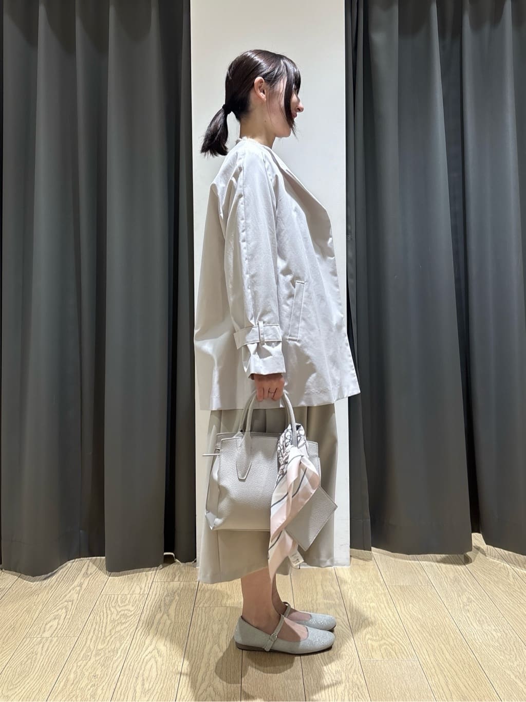 Yoshimiさんの「INDIVI｜【軽量／SETUP可能】ストレッチツイードジャケット」を使ったコーディネート