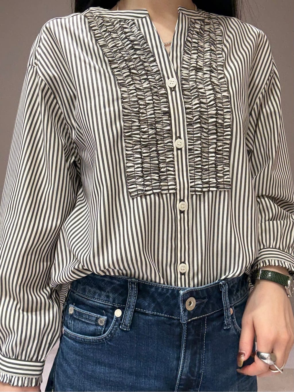 KEIKOさんの「INDIVI｜【洗える】胸元タックフリル長袖ブラウス」を使ったコーディネート