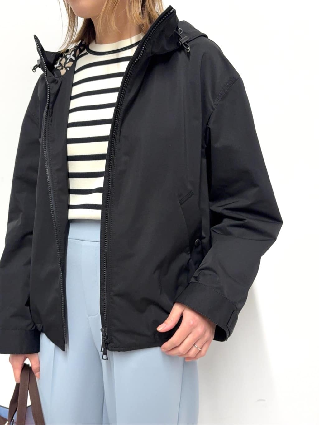 Nishijimaさんの「DRESSTERIOR｜【ウォッシャブル/撥水素材】撥水ツイル マウンテンパーカー」を使ったコーディネート