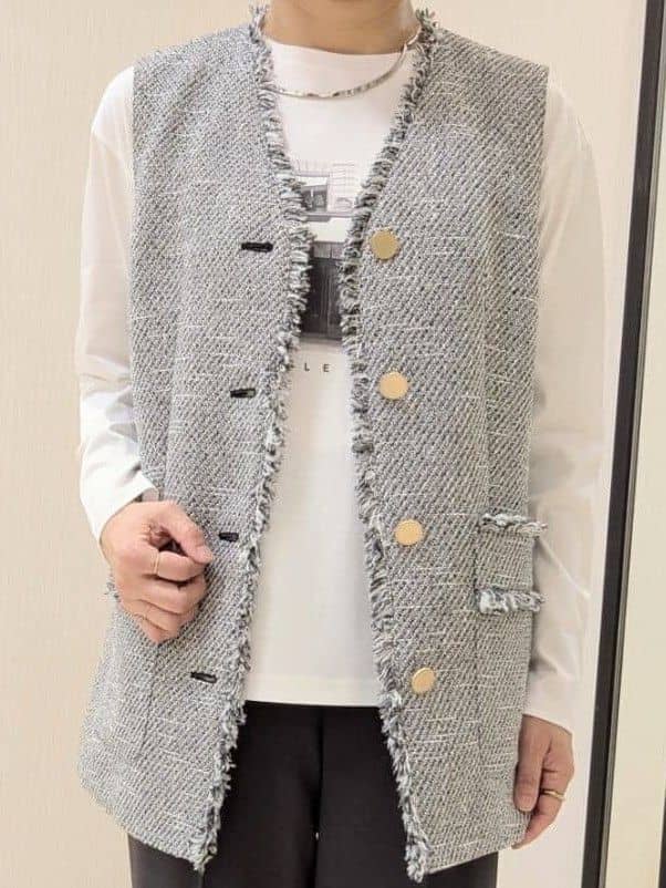 u-macoさんの「UNTITLED｜【オンオフ使える】スラブツイード ジレ」を使ったコーディネート
