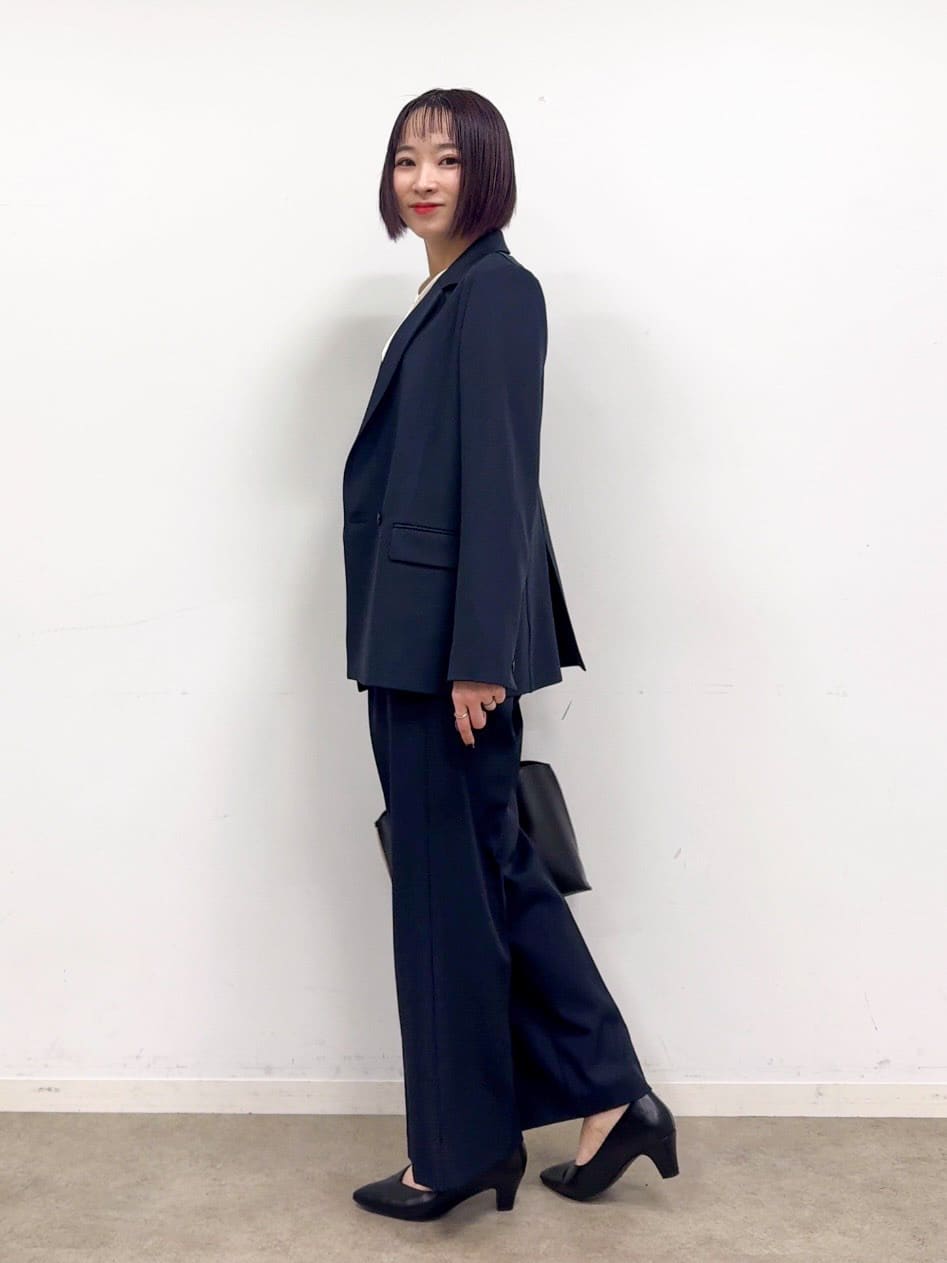 𝐜𝐡𝐢𝐤𝐚さんの「SHOO･LA･RUE｜【洗濯機可/イージーケア/UV】オンオフ使える　ゆったりダブルジャケット」を使ったコーディネート