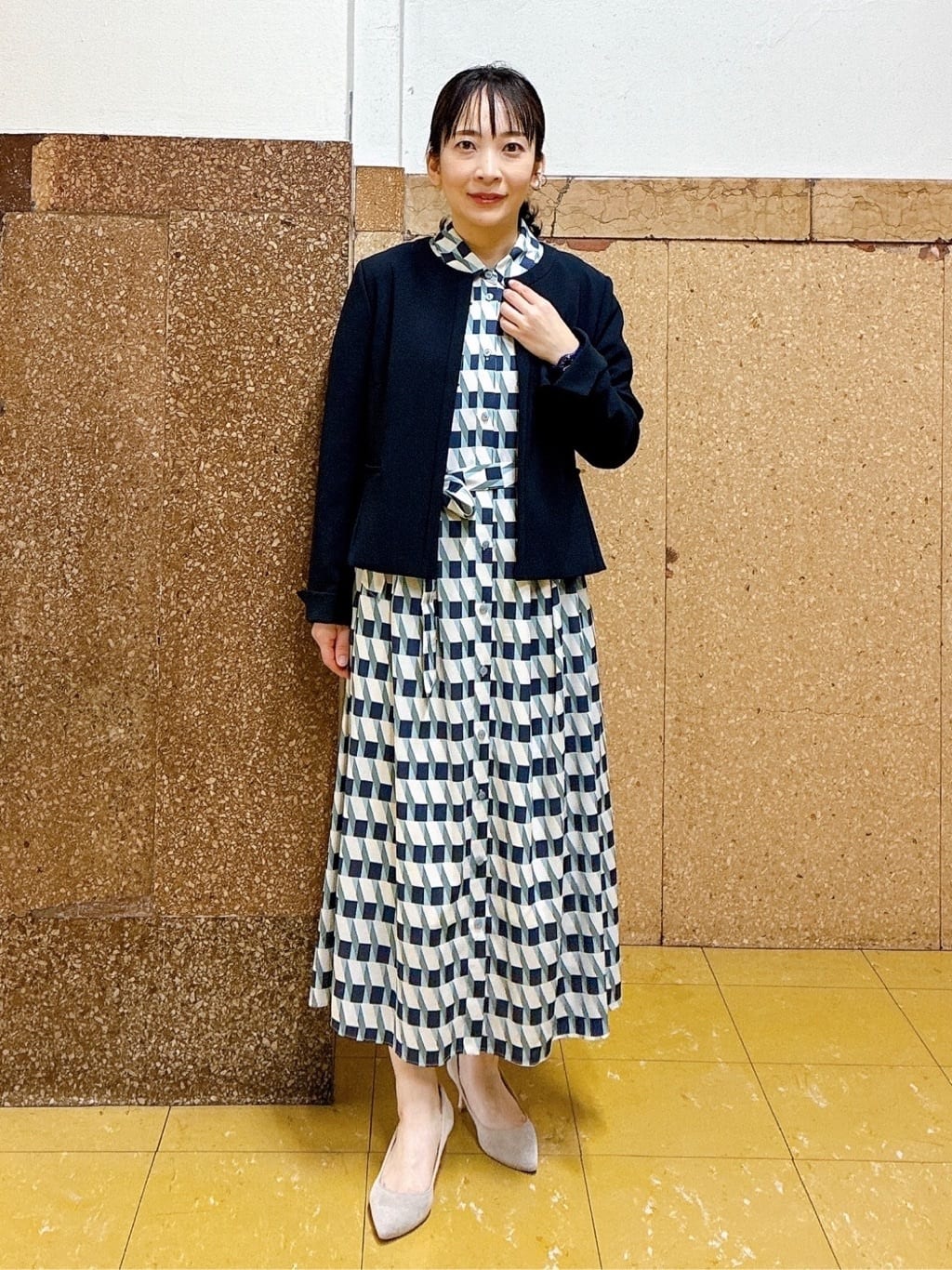 hattoriさんの「INDIVI｜【上品光沢／SETUP可能】切り替えデザインジャケット」を使ったコーディネート