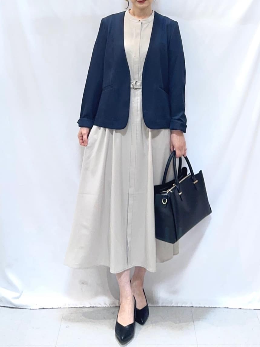 𝐇𝐢𝐫𝐨𝐦𝐢さんの「SHOO･LA･RUE｜【洗濯機可/UV/SS-3L】すっきり好印象 ノーカラージャケット」を使ったコーディネート
