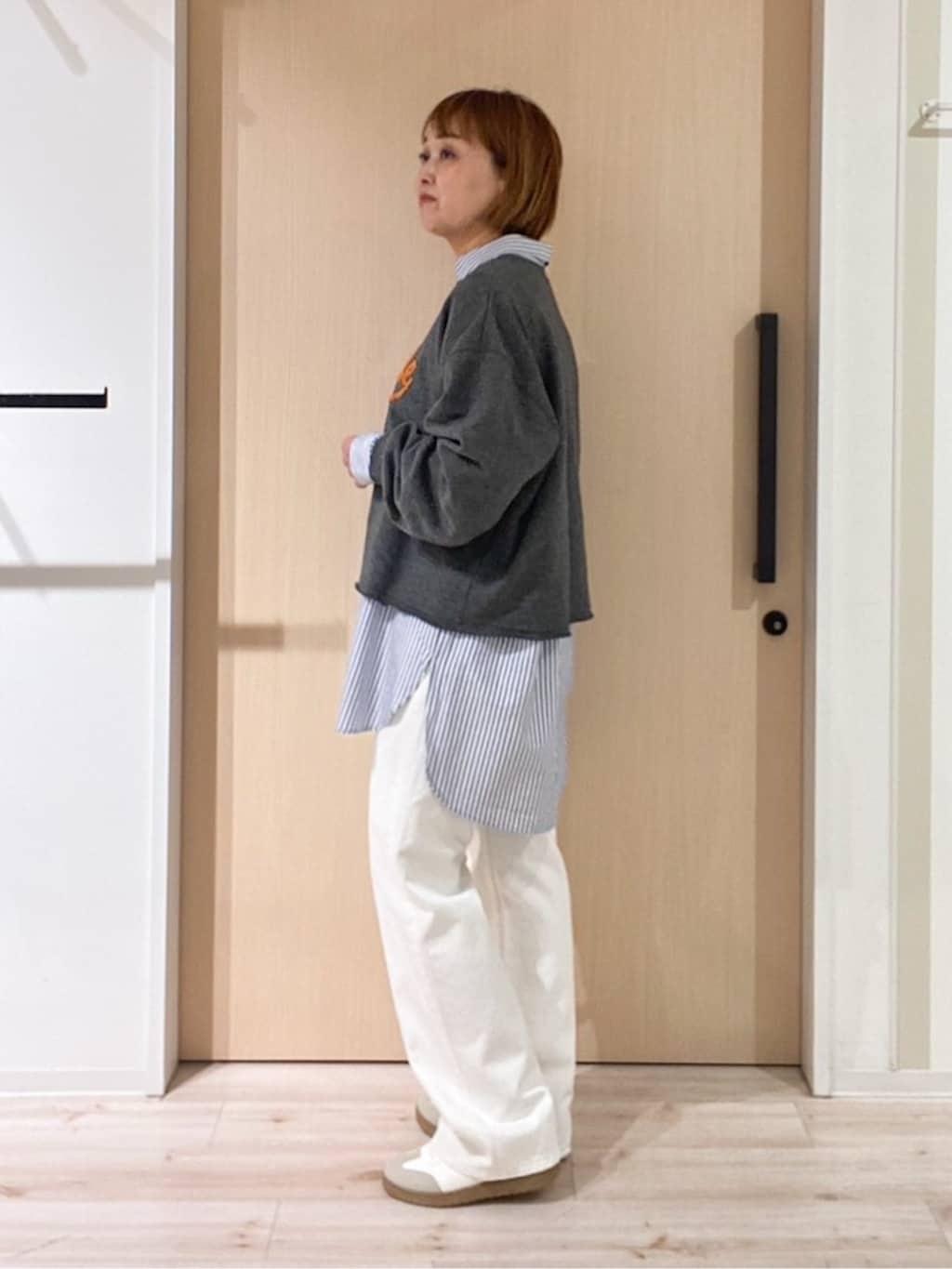 ぷくりんさんの「SHOO･LA･RUE｜【洗濯機可/S-LL】コーデの主役になる ロゴアソート 裏毛スウェット」を使ったコーディネート