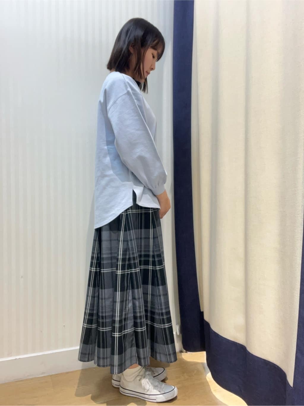 momoさんの「Dessin｜【360度可愛い・洗える】バックヘンリーカットソー」を使ったコーディネート
