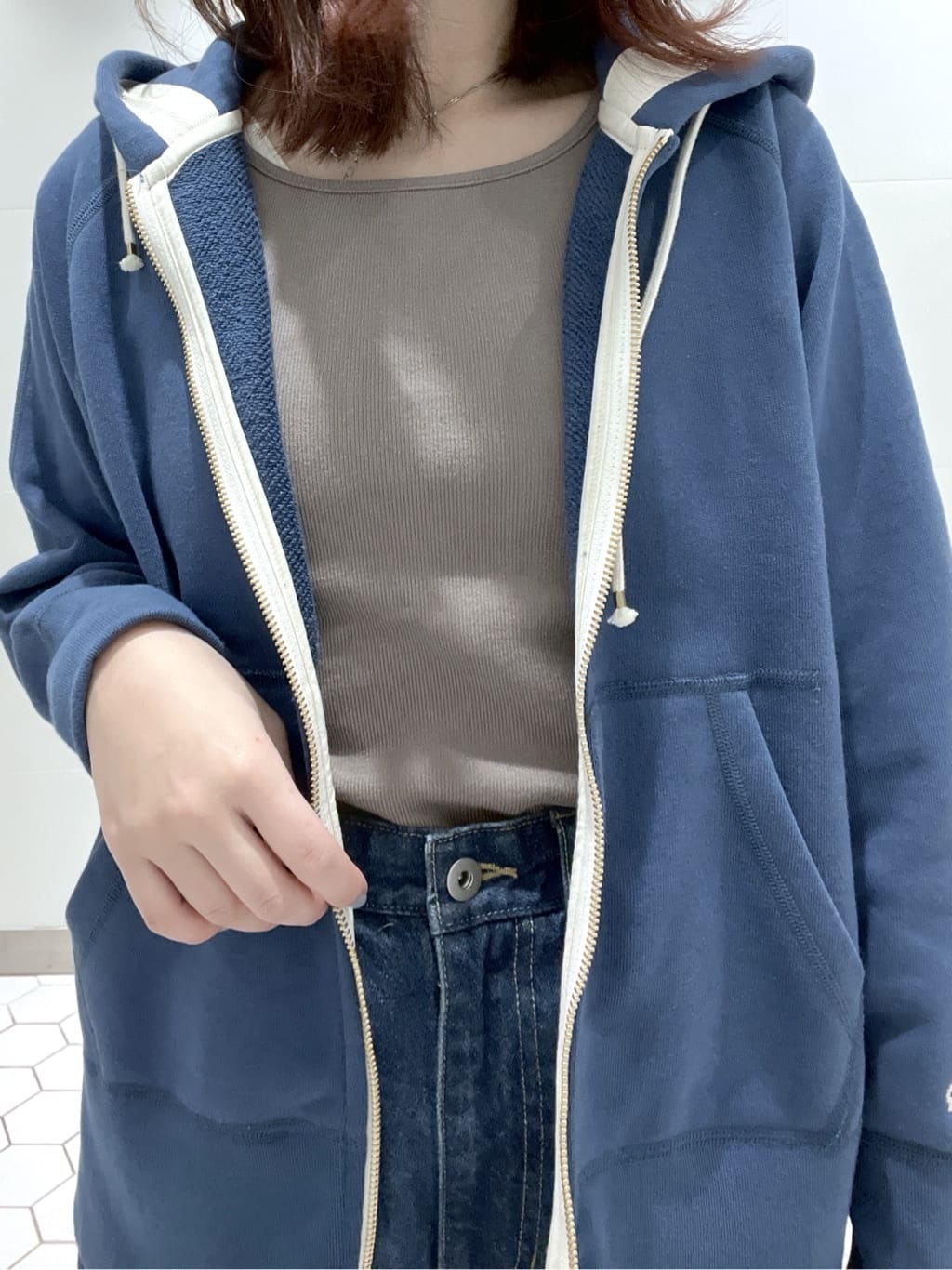 Makinoさんの「Dessin｜シャンブレースプリングコート」を使ったコーディネート