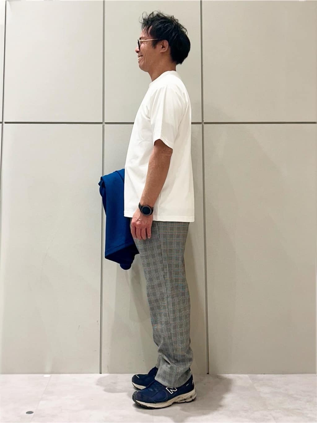 KENJI Iさんの「THE SHOP TK｜【2点セット】カーディガン＋半袖Tシャツ 洗濯機OK」を使ったコーディネート