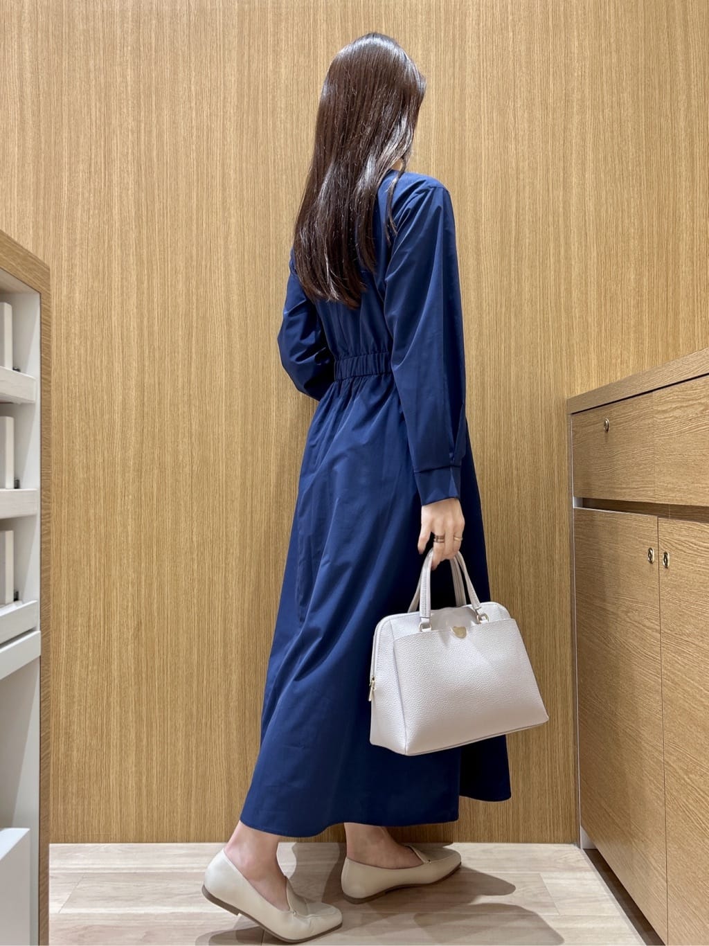 maiさんの「OPAQUE.CLIP｜カシュクール風デザインワンピース【洗濯機OK】」を使ったコーディネート
