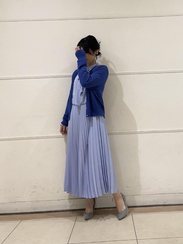 watanabeさんの「UNTITLED｜【アンサンブル可/洗える】ウォームスパン カーディガン」を使ったコーディネート