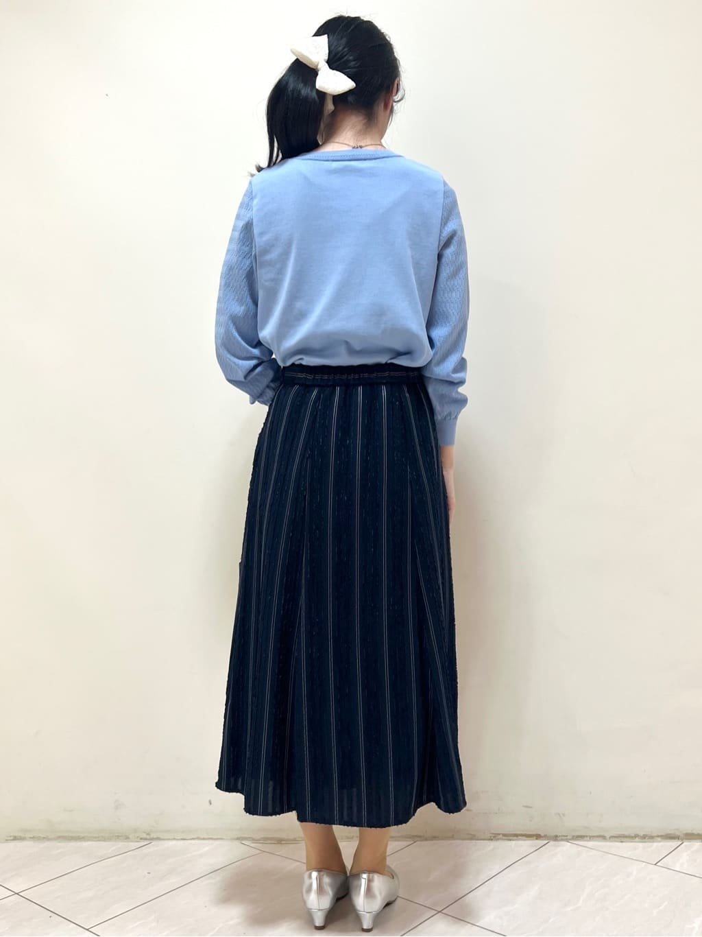 yanaさんの「Reflect｜透かしスリーブデザインハイゲージニット」を使ったコーディネート
