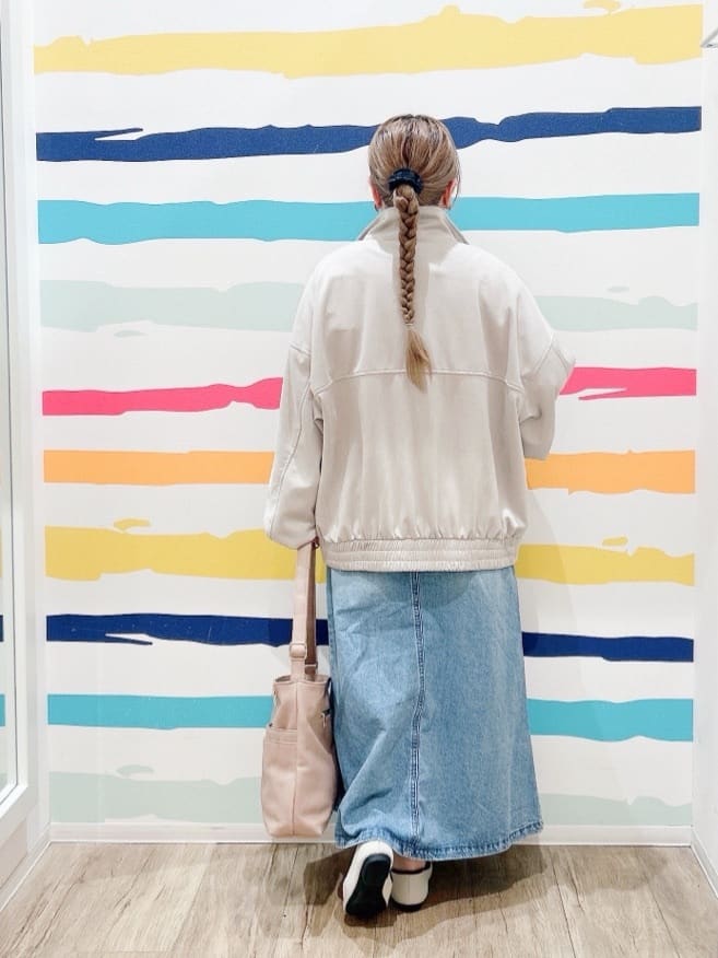 Peeさんの「SHOO･LA･RUE｜【SHOO・LA・RUE DENIM】シンプルだから使いやすい Aラインスカート」を使ったコーディネート