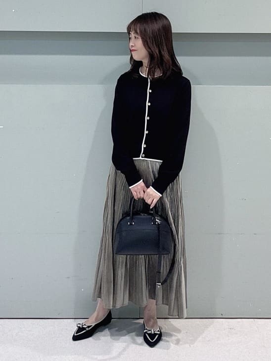 makiさんの「UNTITLED｜【アンサンブル可/洗える】ウォームスパン カーディガン」を使ったコーディネート