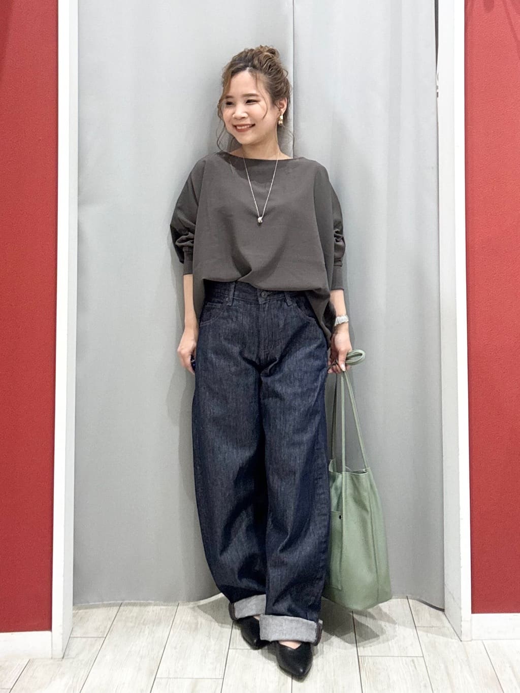 shioさんの「SHOO･LA･RUE｜ちょうどいい華やかさ　ふんわりレースブルゾン」を使ったコーディネート