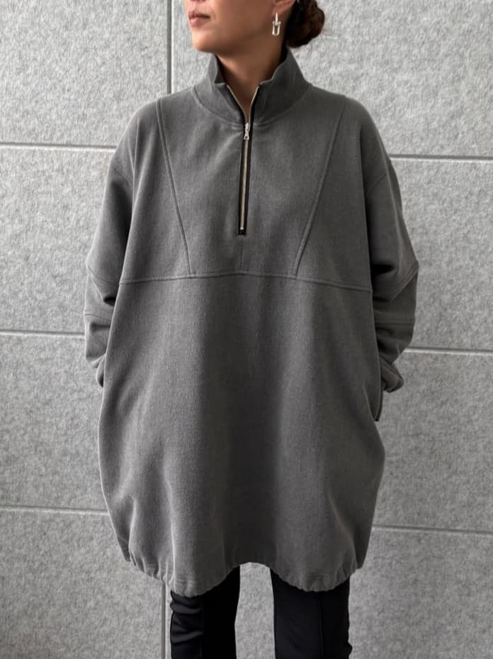 ibuさんの「CODE A｜half zip sweat mini dress」を使ったコーディネート