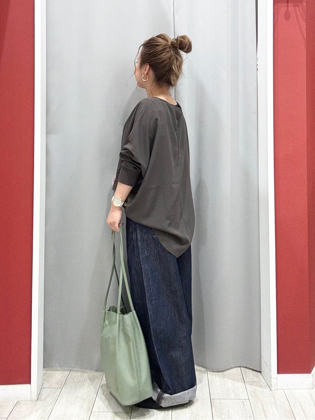 shioさんの「SHOO･LA･RUE｜ちょうどいい華やかさ　ふんわりレースブルゾン」を使ったコーディネート