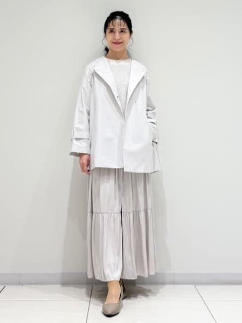 kayoさんの「INDIVI｜【撥水/軽量】ミドル丈 ミニマルトレンチコート」を使ったコーディネート