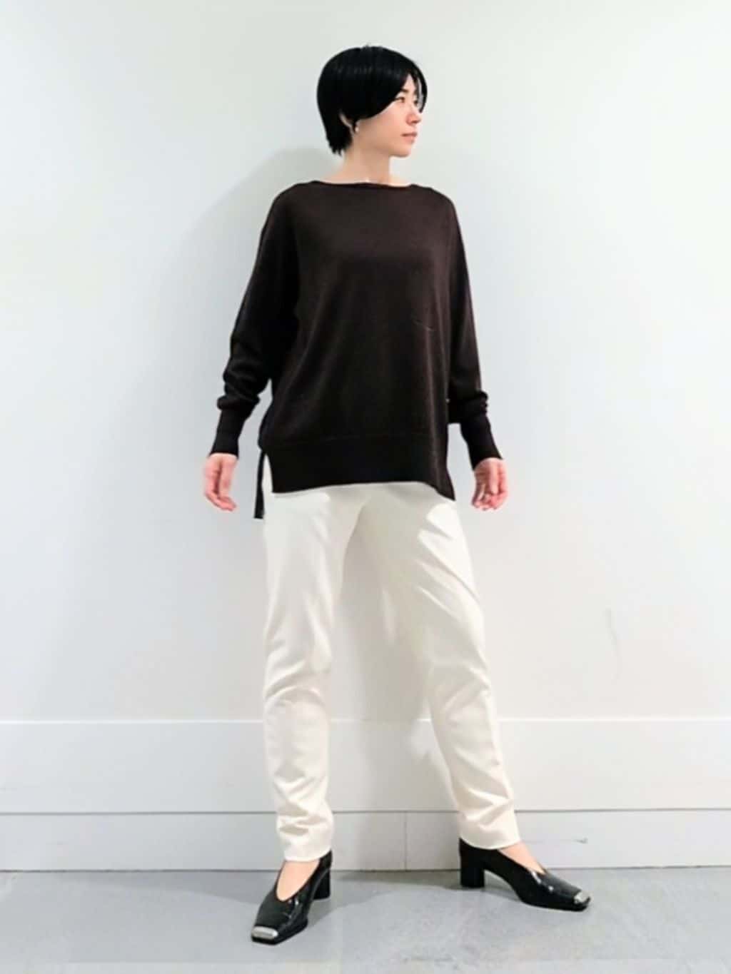 ミズタさんの「UNTITLED｜【8色展開/体型カバー】魅せるタイムレスニット」を使ったコーディネート