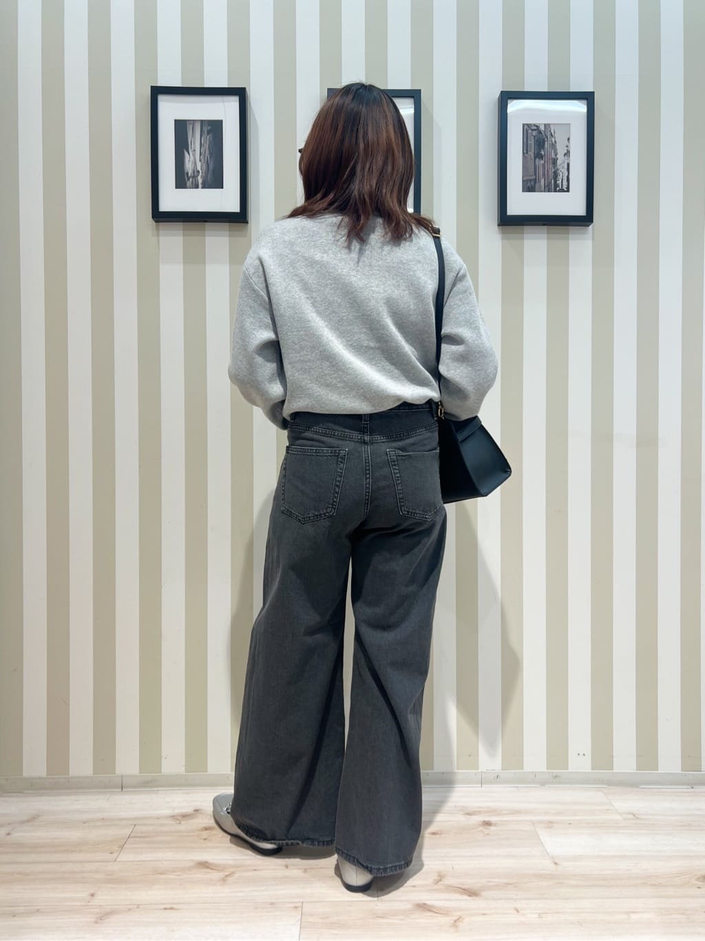 manaさんの「SHOO･LA･RUE｜【SHOO・LA・RUE DENIM/S-LL】体型カバーにも バギーデニムワイドパンツ」を使ったコーディネート