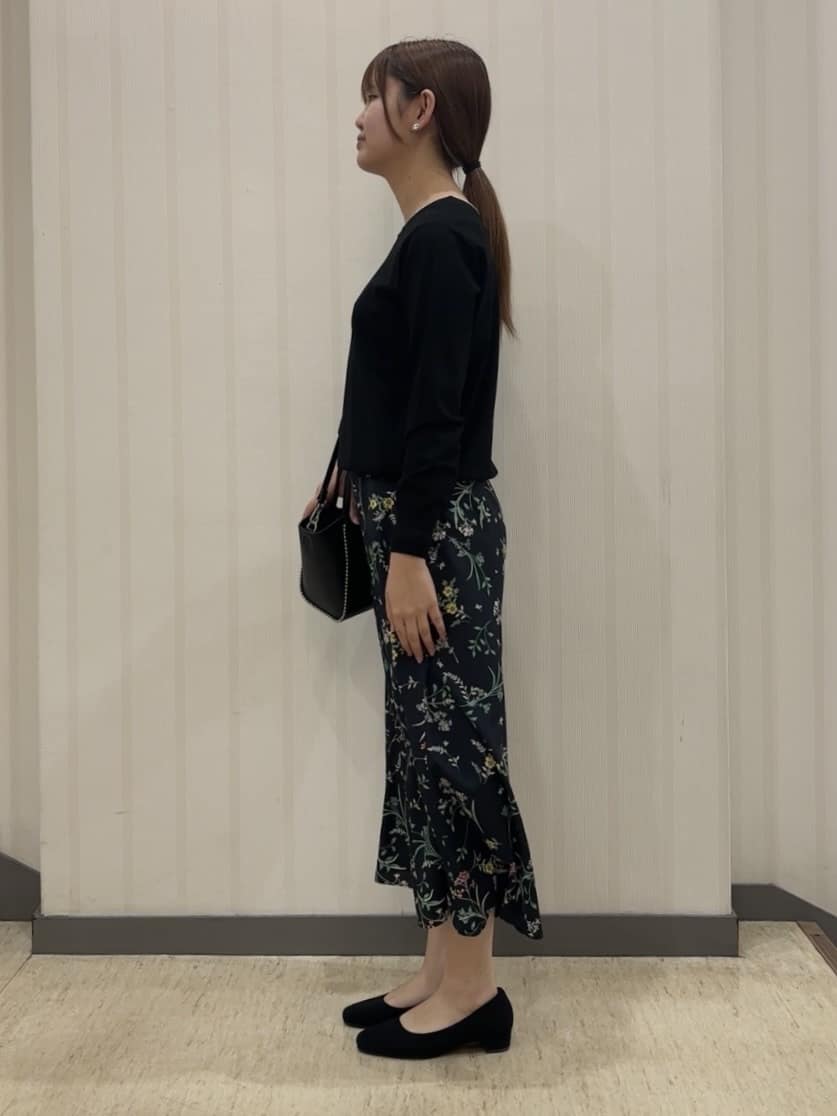 ちひさんの「INDIVI｜【洗える／アンサンブル可能】シンプルデザインニット」を使ったコーディネート