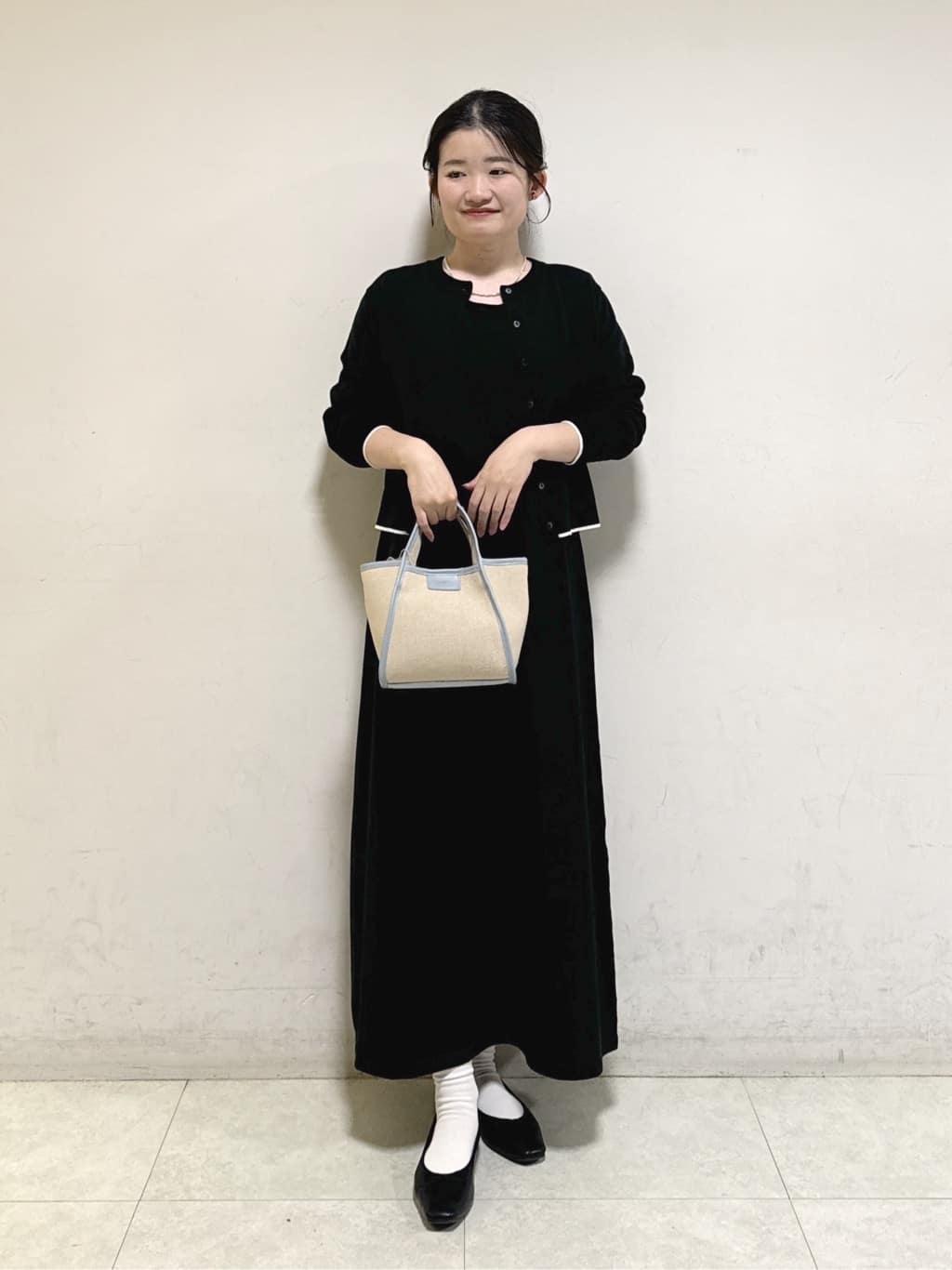 Harunaさんの「Dessin｜【軽量/2WAY】パイピングコットンリネンミニバッグ」を使ったコーディネート
