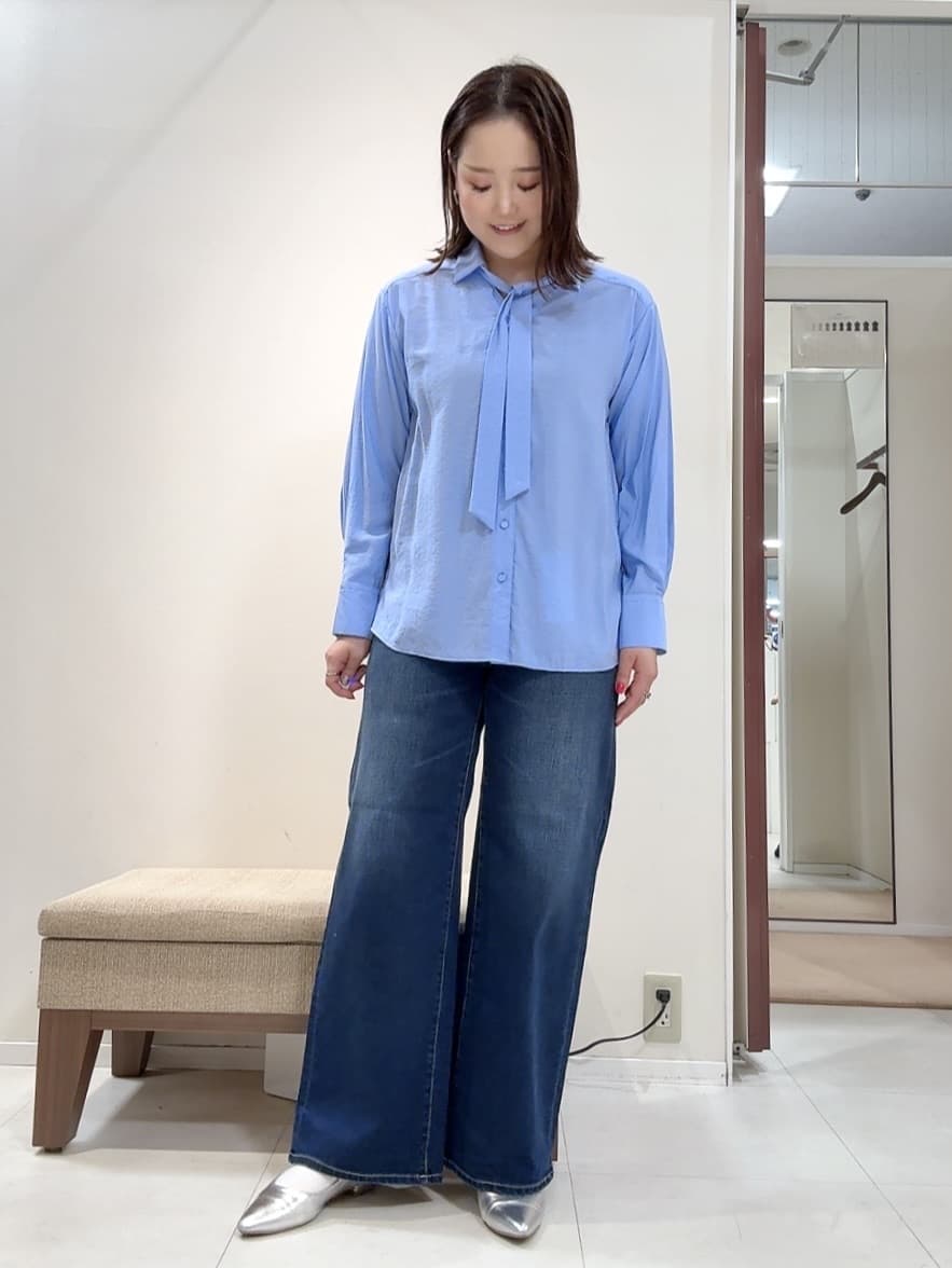 YUIさんの「UNTITLED｜【定番人気/はっ水/洗える】タスランショートトレンチコート」を使ったコーディネート