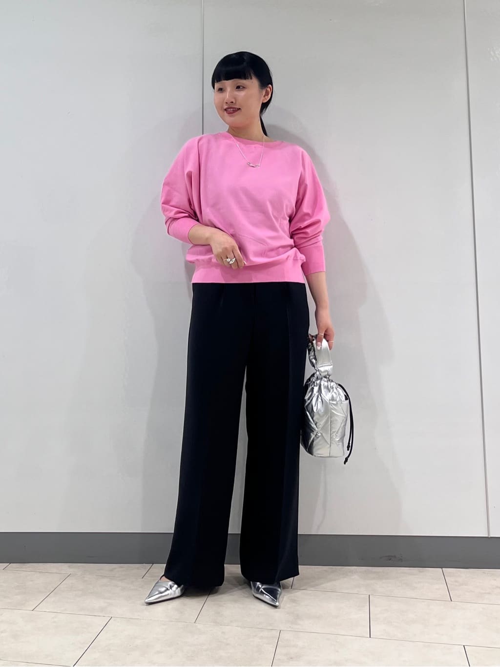 hasuさんの「INDIVI｜【洗える／多機能／SETUP可】着る日傘ジレジャケット」を使ったコーディネート